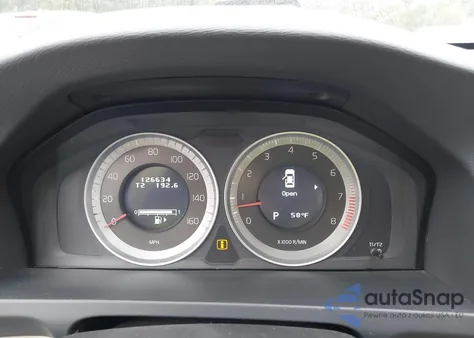 2012 Volvo S60 T5 z USA, uszkodzony, nr VIN YV1622FS2C2053908